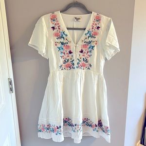 Show Me Your MuMu floral dress. Size small.